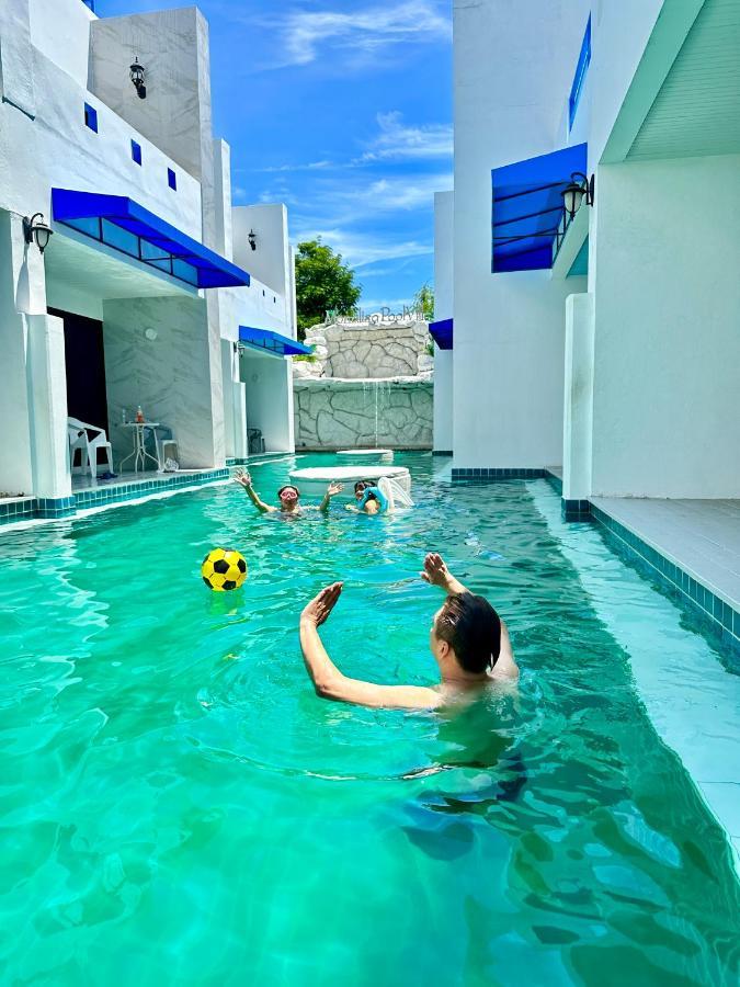 Mona Lisa Pool Pattaya