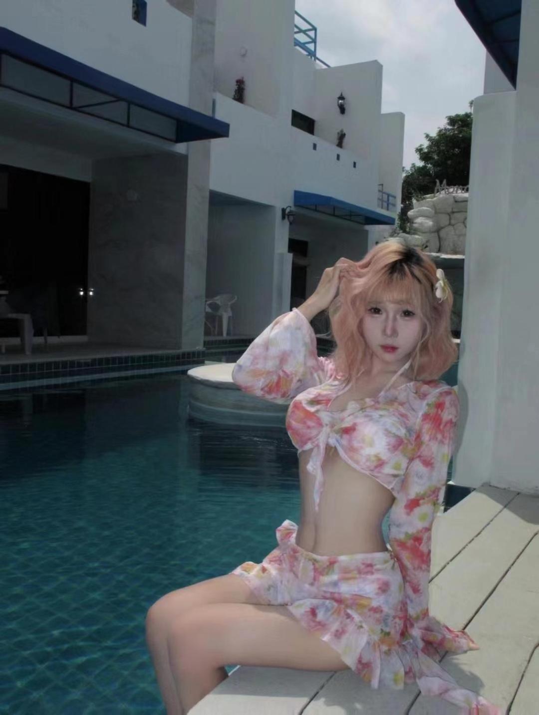Mona Lisa Pool * Pattaya